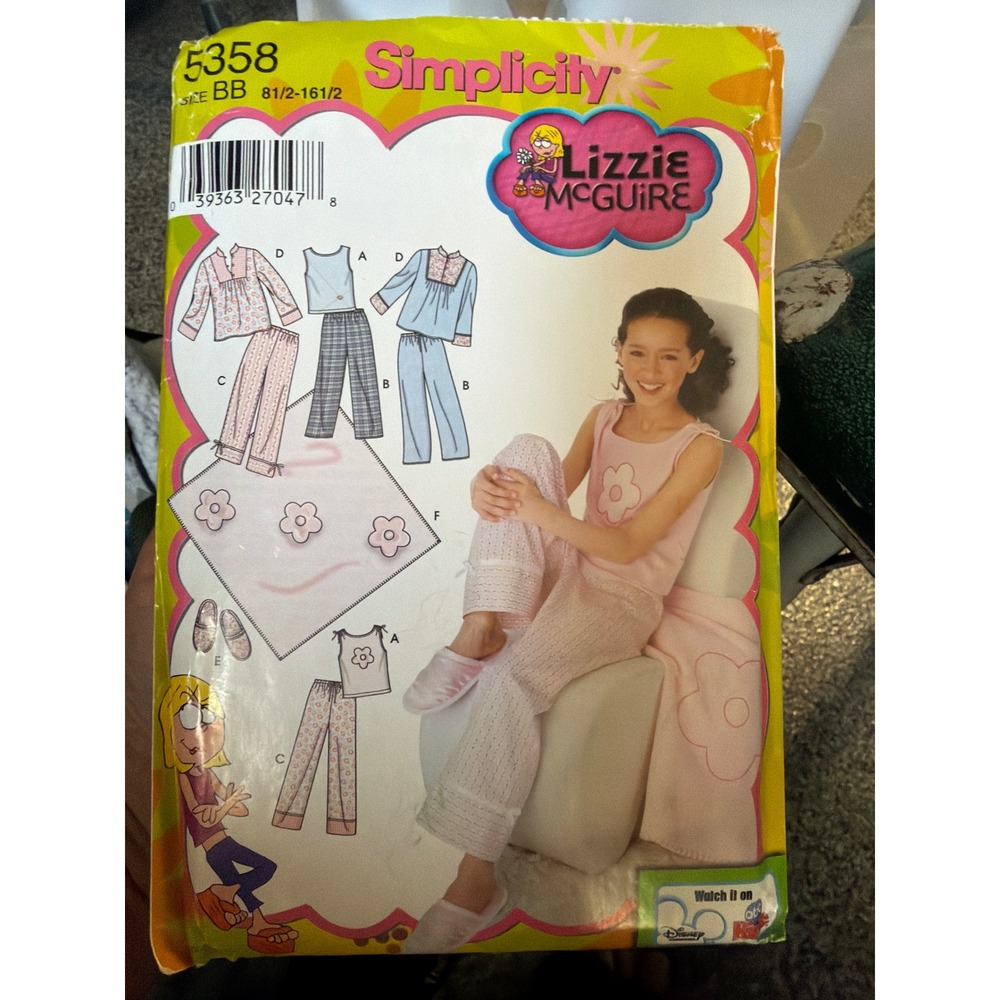 Simplicity 5358 Lizzie McGuire Girls Pajamas Sewing Pattern Size BB Y2K 2003